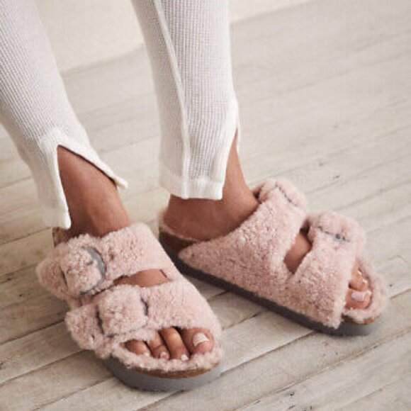 NWOT Birkenstock Arizona Big Buckle Platform Teddy by Papillio - Picture 1 of 6